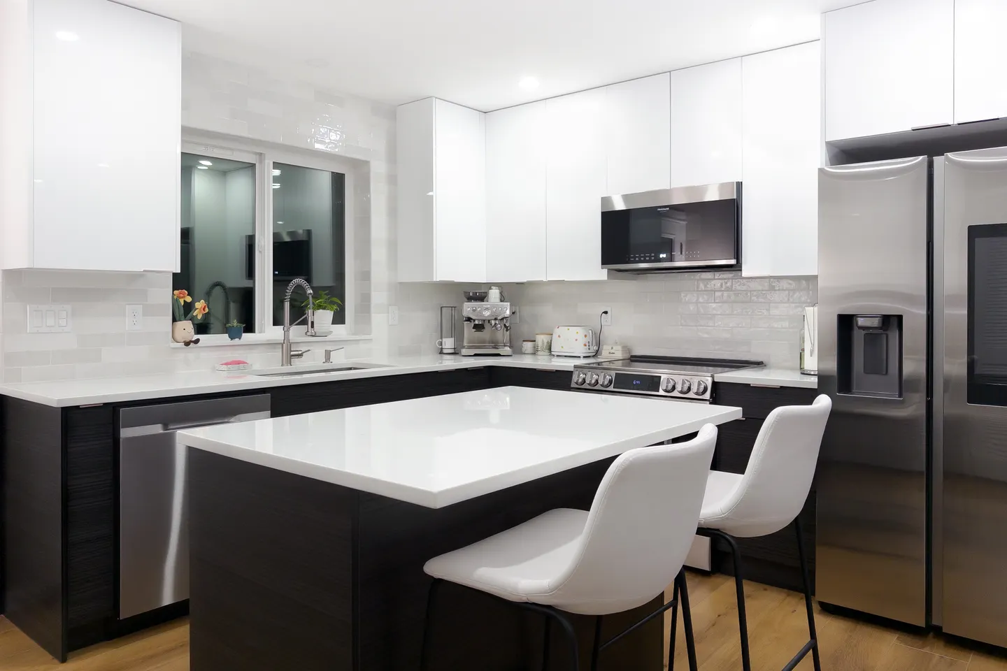 Modern Kitchen Remodel in Issaquah