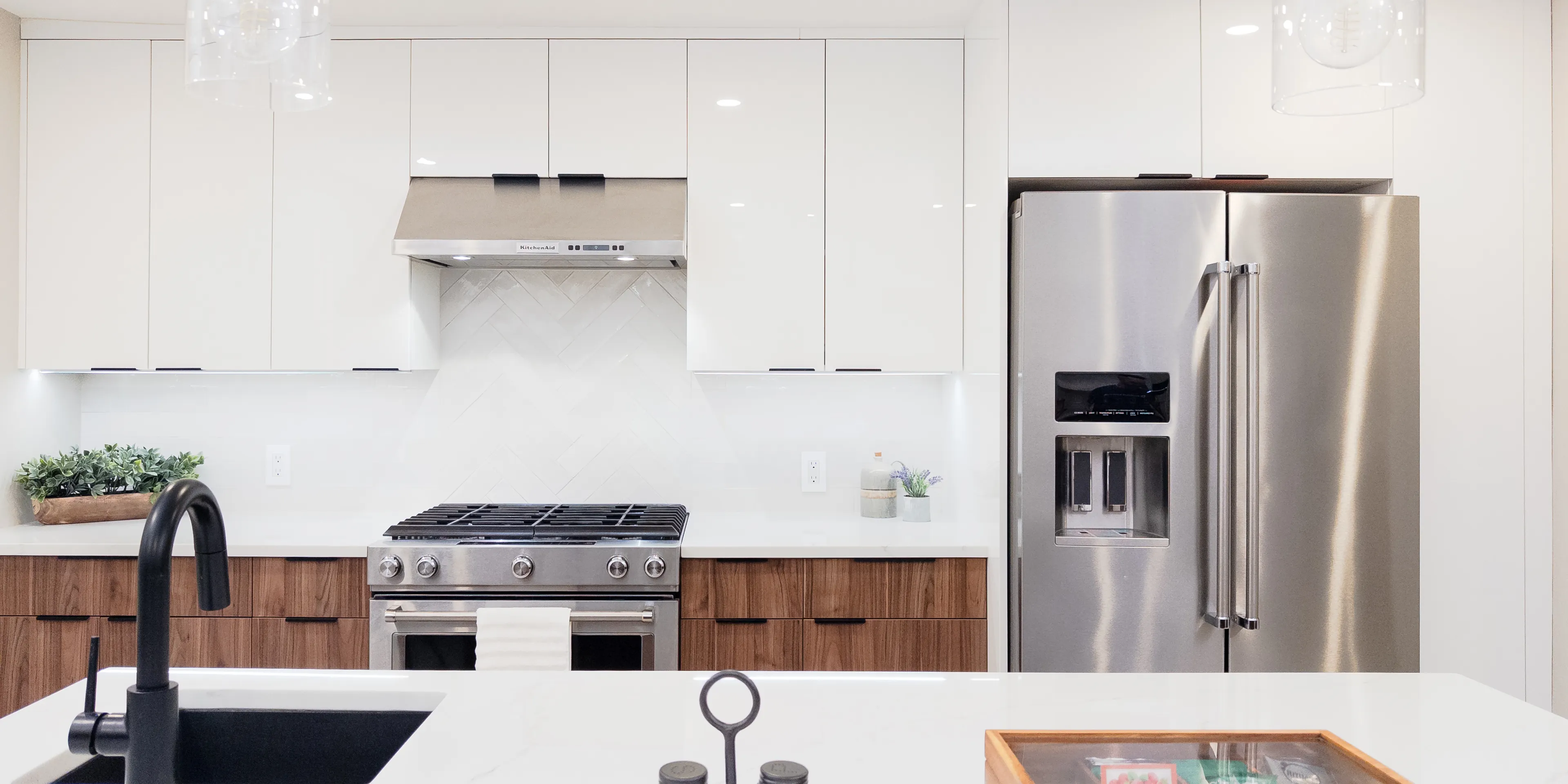 Modern Kitchen Remodel in Kent